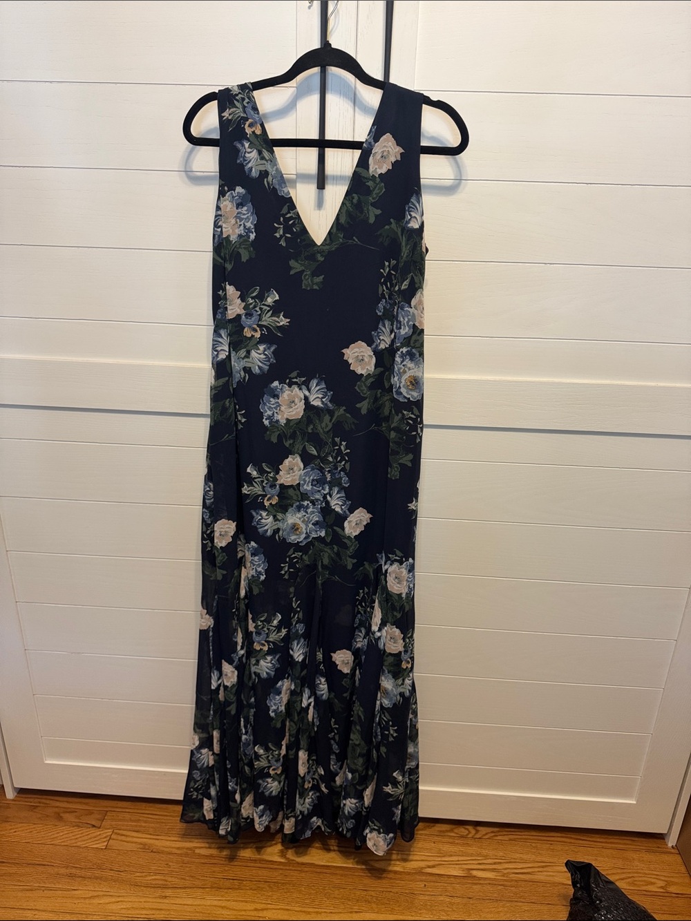 Abercrombie & Fitch Navy Floral V-Neck Maxi Dress